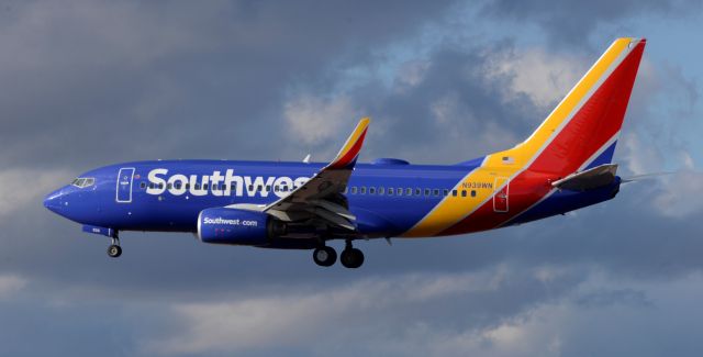 Boeing 737-700 (N939WN) - phoenix sky harbor international airport 22FEB20