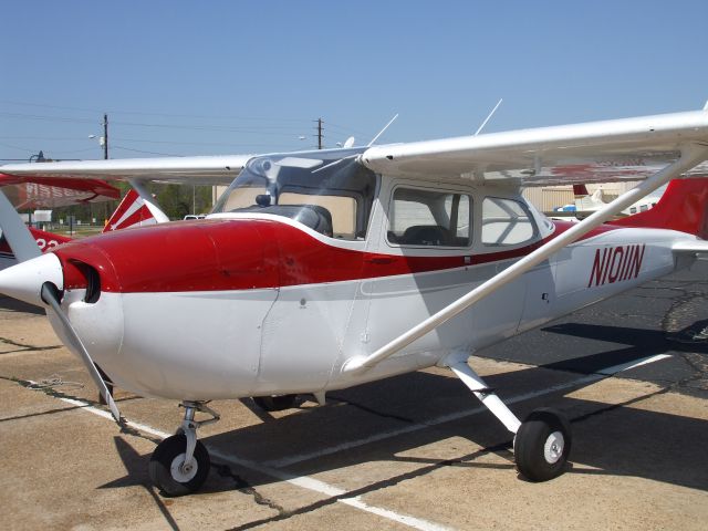 Cessna Skyhawk (N1011N)