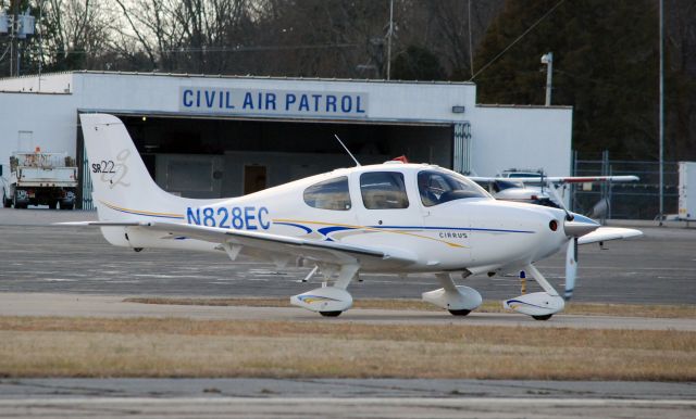 Cirrus SR-22 (N828EC) - 2004 Cirrus SR22 in Danville Va. 1-5-13