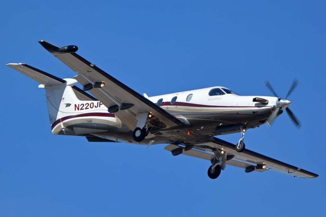 Pilatus PC-12 (N220JP) - Dragonglass Pilatus PC-12-47 N220JP at Phoenix Sky Harbor on January 25, 2018.  