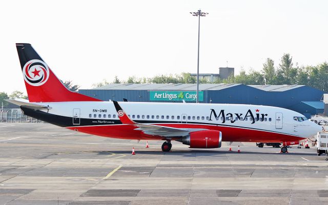 BOEING 737-300 (5N-DMB) - max air b737-3h4(wl) 5n-dmb at shannon 19/5/18.