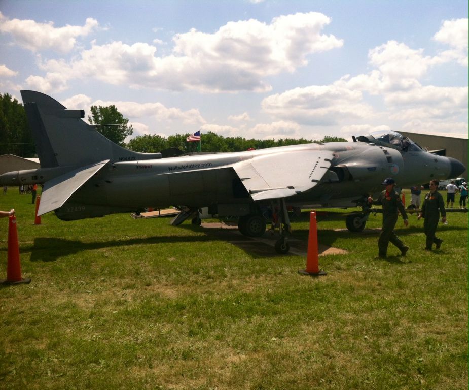 Boeing Harrier (N94422)