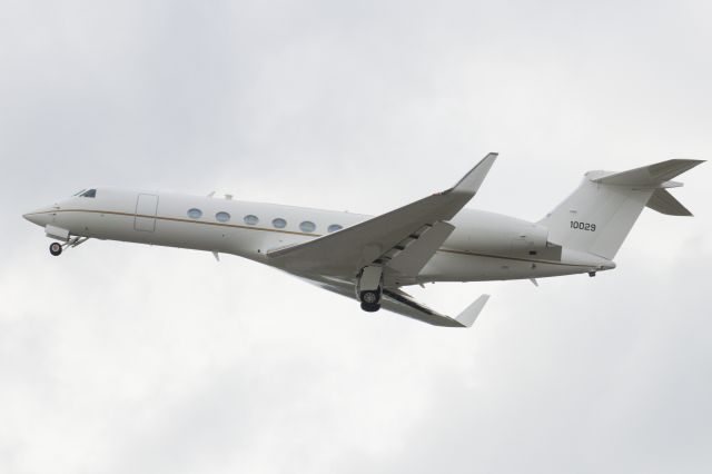 Gulfstream Aerospace Gulfstream V (01-0029) - Departing to Helsinki-Vantaa, Finland as SPAR90