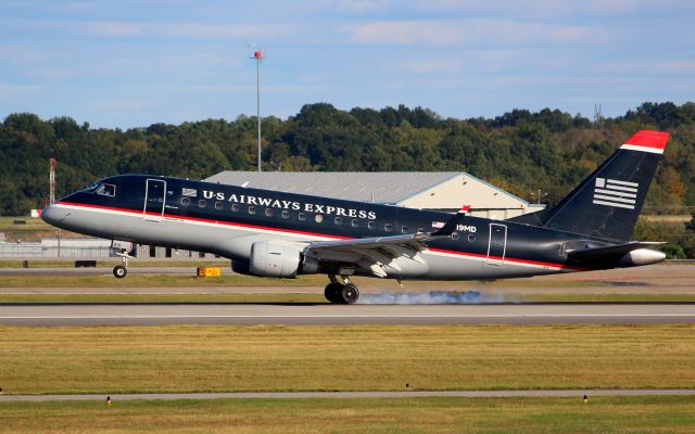 Embraer 170/175 (N819MD)