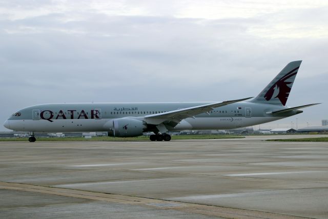 Boeing 787-9 Dreamliner (A7-BHG) - Taxiing to Stand 305 9-Dec-20 operating flight QTR8854 from OTHH.