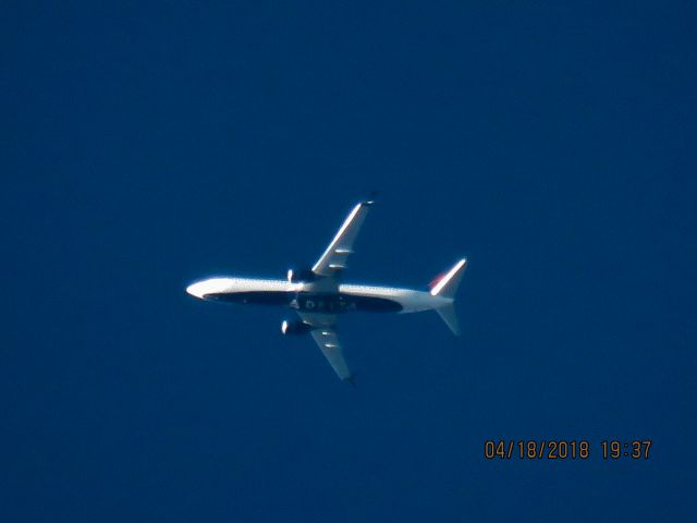 Boeing 737-900 (N888DU)