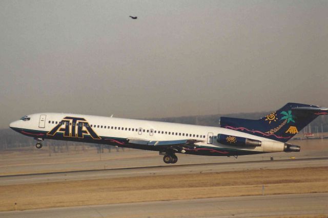 BOEING 727-200 —