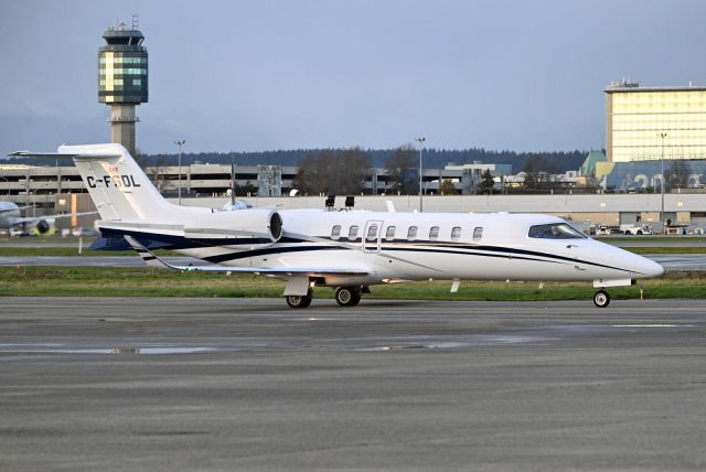 Learjet 45 (C-FSDL)