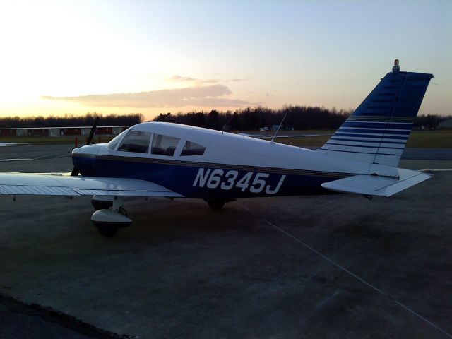 Piper Cherokee (N6345J)