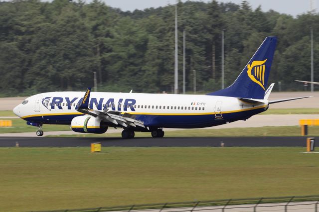 Boeing 737-800 (EI-FIC)