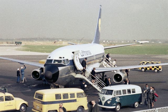 Boeing 737-100 (D-ABED) - 1968 at Düsseldorf (EDDL)