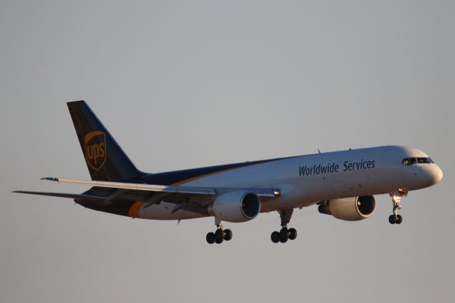 Boeing 757-200 (N426UP)