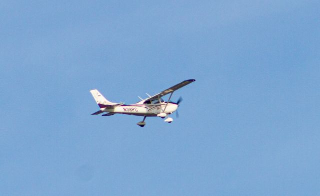 Cessna Skylane (N38PC)