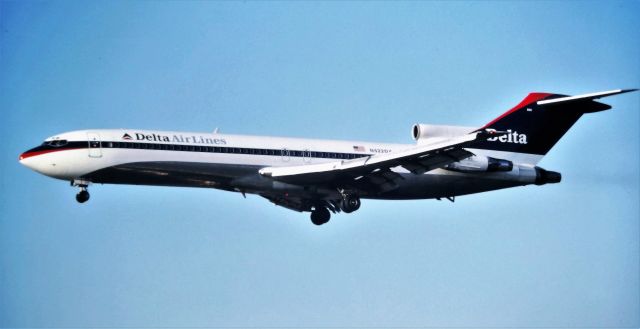 Boeing 727-100 (N522DA) - 1999