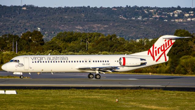 Fokker 100 (VH-FNT)