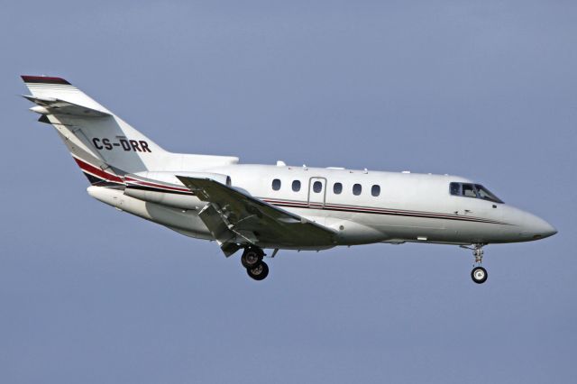 Hawker 800 (CS-DRR)