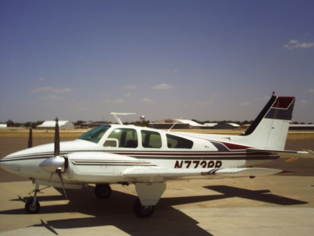 Beechcraft 55 Baron (N7738R)