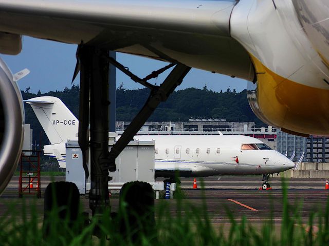 Canadair Challenger (VP-CCE) - I take a picture on Aug 23, 2017.