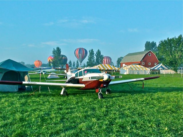 Piper PA-24 Comanche (N6771P)