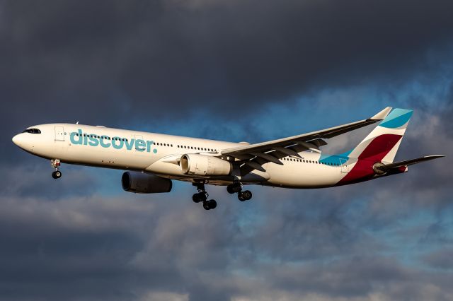 Airbus A330-300 (D-AIKF)