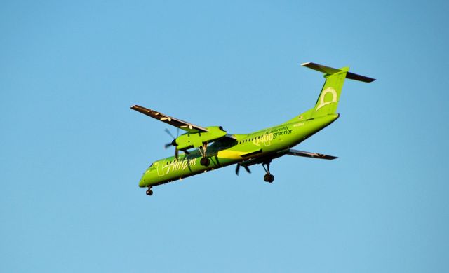 de Havilland Dash 8-400 (N438QX)