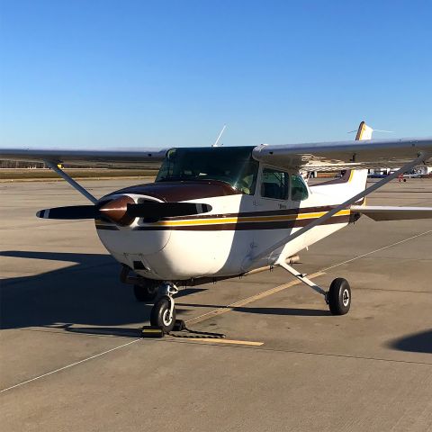 Cessna Skyhawk (N902NS)