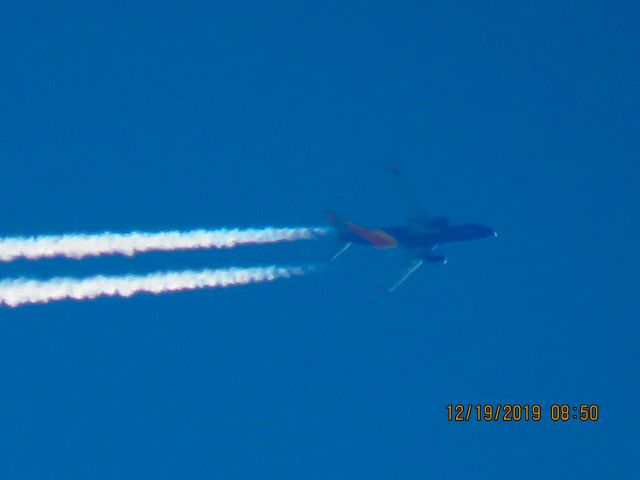 Boeing 737-700 (N7836A)
