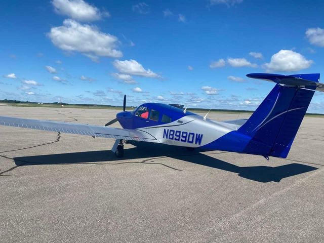 Piper Turbo Arrow 4 (N899DW)