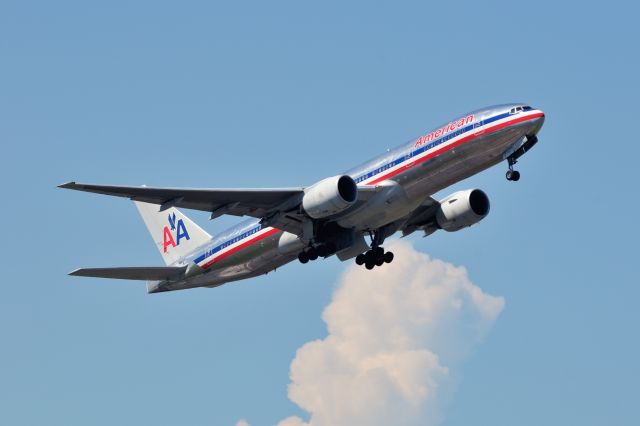 Boeing 777-200 (N780AN) - 2011/7/10