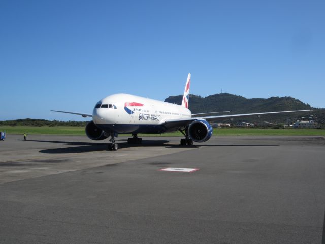 BOEING 777-200LR (G-VIIV)