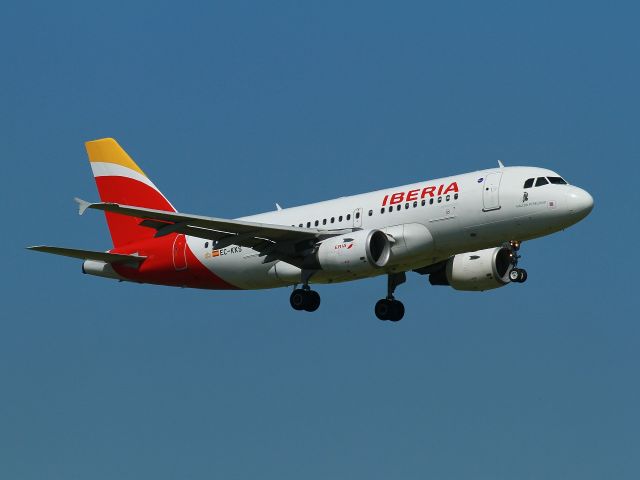 Airbus A319 (EC-KKS) - From Int'l Madrid Barajas LEMD.