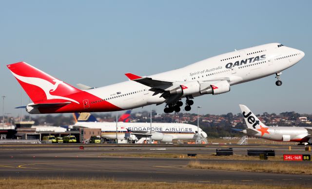 Boeing 747-400 (VH-OEG) - Lifting Off From Rwy 34L