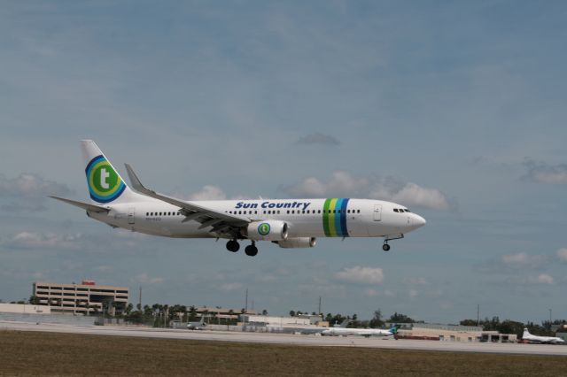 Boeing 737-800 (PH-HZG)