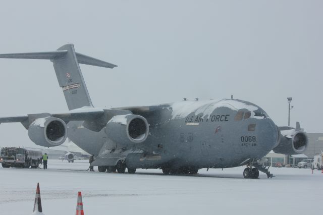 Boeing Globemaster III (94-0068) - C-17A Globemaster diverted in to DIA after snow closed Peterson AFB in Colorado Springs.