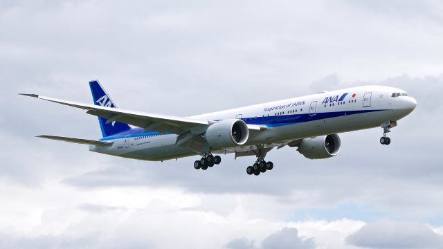 BOEING 777-300 (JA796A) - BOE804 on final to Rwy 16R to complete a B1 flight on 6.20.19. (B777-381(ER) / ln 1607 / cn 61515). The aircraft is using temp. reg #N854BA.