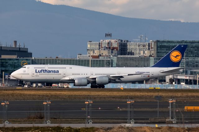 BOEING 747-8 (D-ABYF)