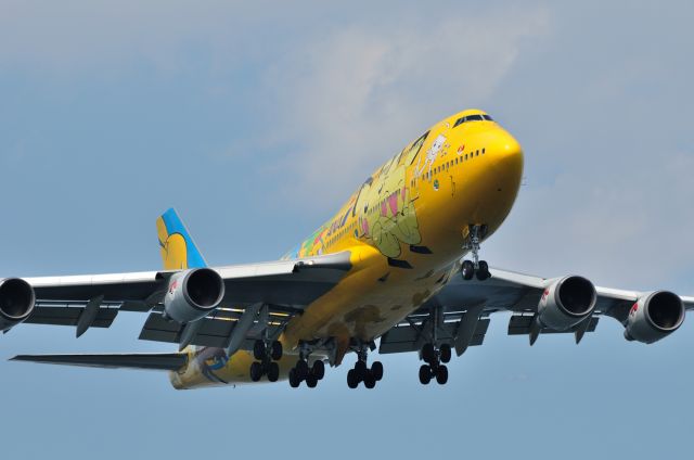 Boeing 747-400 (JA8957) - 2011/5/8