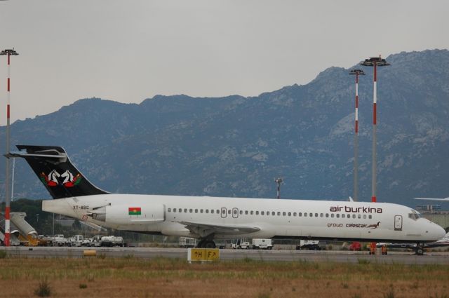 McDonnell Douglas MD-87 (XT-ABC)