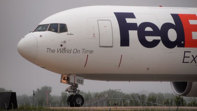 BOEING 767-300 (N133FE) - "Boden" taxiing to 36L.