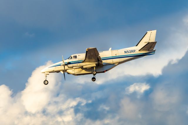 Beechcraft Airliner (N52RP) - Ameriflight Beechcraft Airliner landing at PHX on 12/13/22. Taken with a Canon R7 and Tamron 70-200 G2 lens.