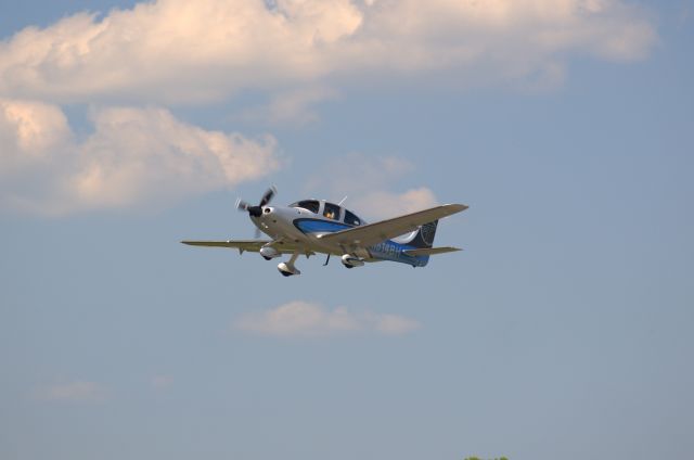 Cirrus SR-22 (N814BH)