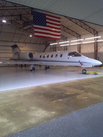 Piper Malibu Mirage (N32PF)