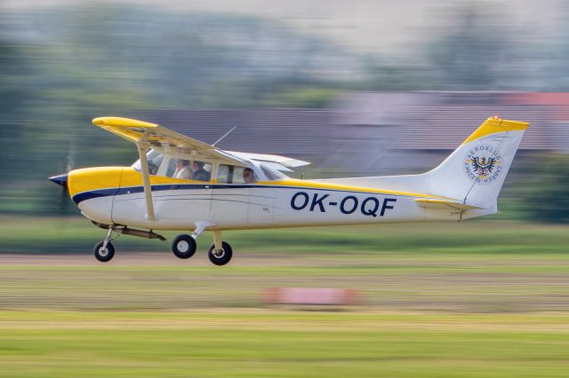 Cessna Skyhawk (OK-OQF)