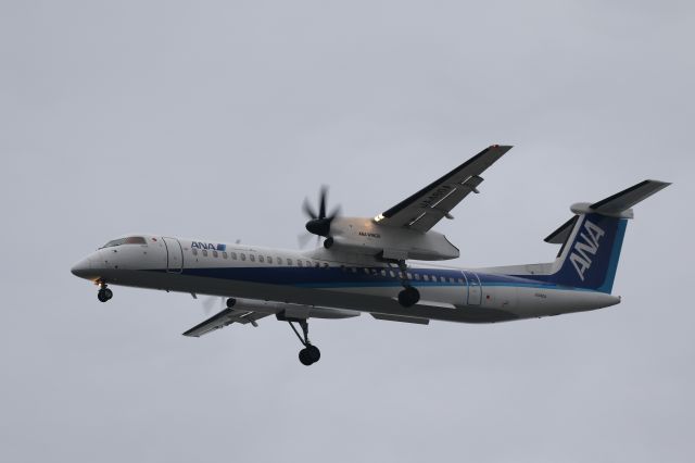 de Havilland Dash 8-400 (JA460A) - 17 october 2016:CTS-HKD.