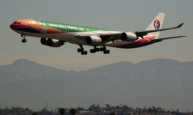 Airbus A340-600 (B-6055)