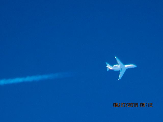 Bombardier Challenger 300 (N357TW)