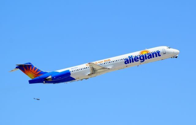 McDonnell Douglas MD-83 (N874GA) - N874GA Allegiant Air McDonnell Douglas MD-83 (DC-9-83) (cn 49643)  Las Vegas - McCarran International (LAS / KLAS) USA - Nevada, June 14, 2012 Photo: Tomás Del Coro