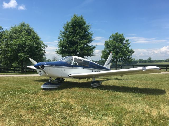 Piper Cherokee (N5006W) - Silo Field Fly In