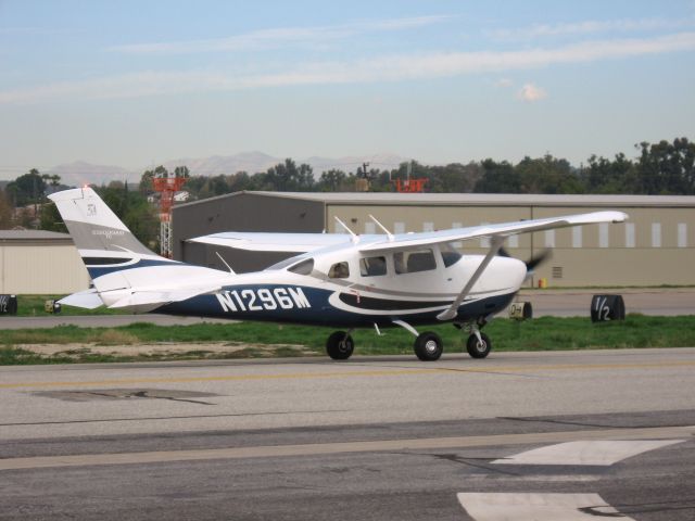 Cessna 206 Stationair (N1296M) - Taxiing to RWY 24