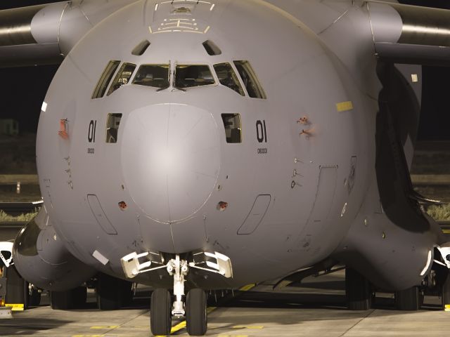 Boeing Globemaster III (08001) - SAC-01 / 08-0001br /C17 GLOBEMASTER IIIbr /TENERIFE SURbr /02-03-2016